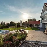 Lovassy Vendeghaz Gasthuis 4*