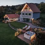 게스트하우스 Lovassy Vendeghaz 4*